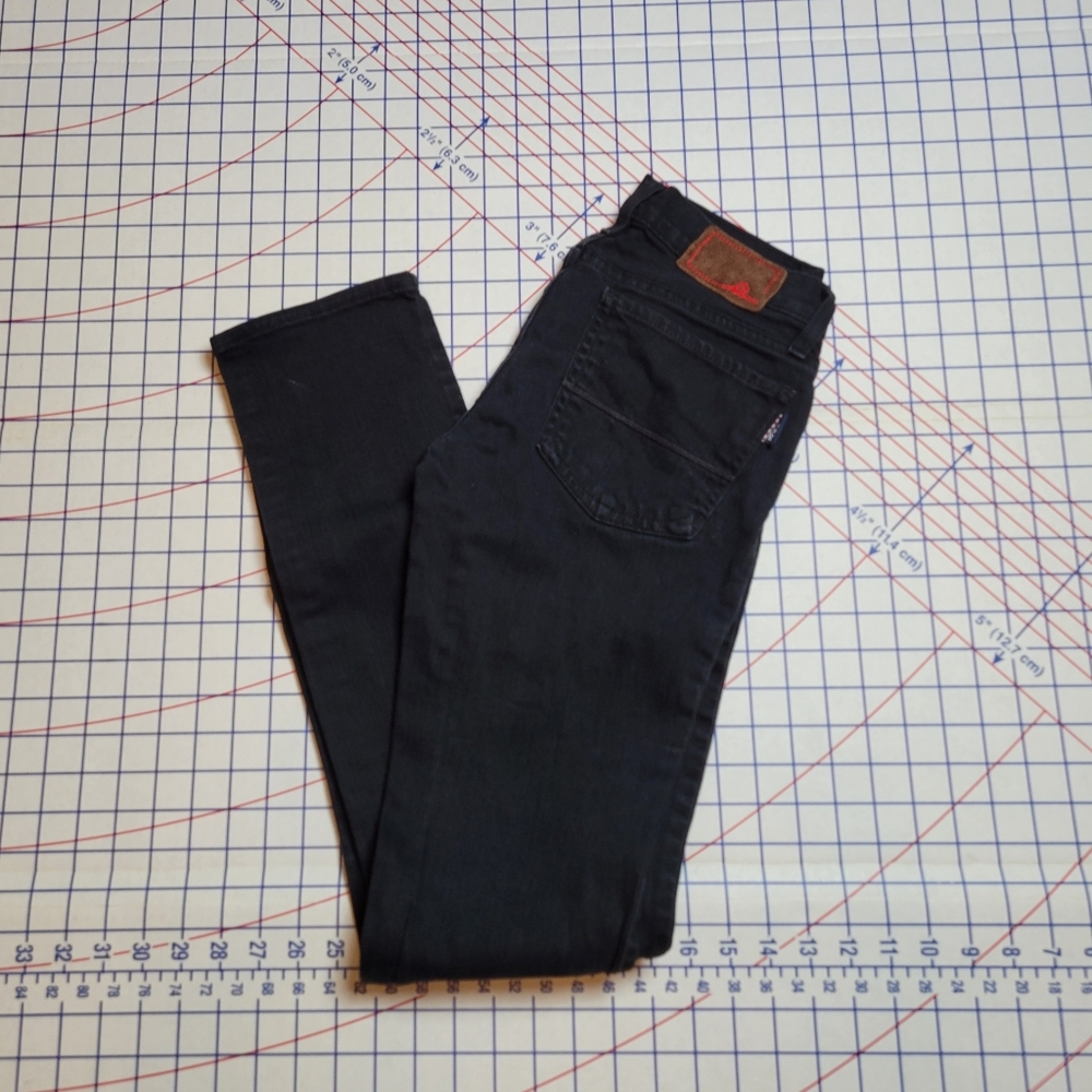 Sleek Black Skinny Jeans for Effortless Style